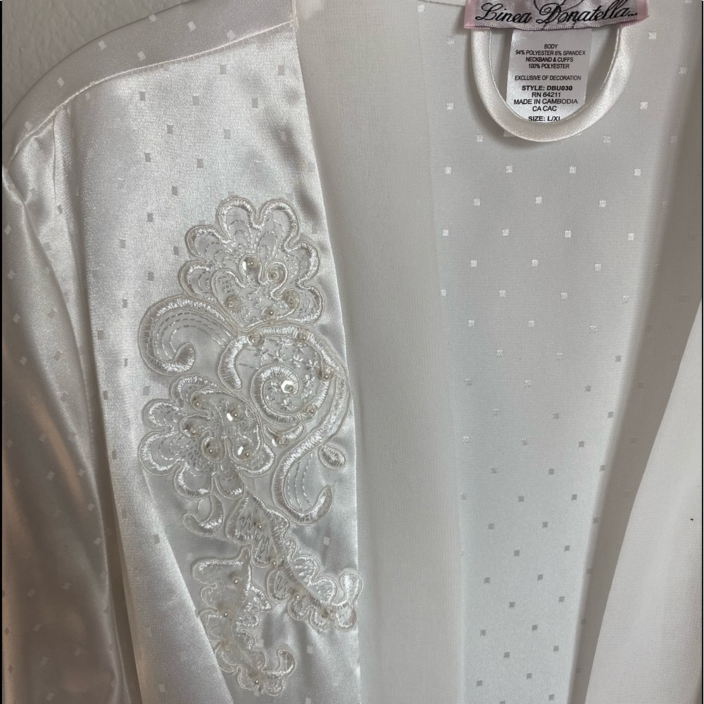 Linea Donatella Embroidered Robe - Picture 4 of 4
